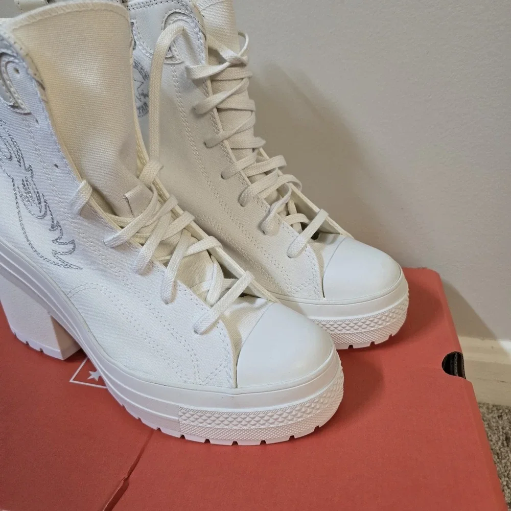 Converse Chuck 70 De Luxe Heel Hi A10335C‎ Vintage White Womens Sz 10 Festival